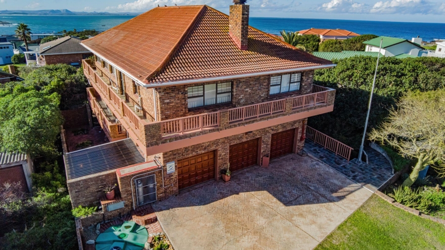 3 Bedroom Property for Sale in Kleinbaai Western Cape